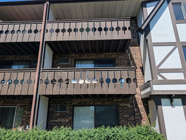 57 Washington Boulevard 201, Mundelein, IL 60060