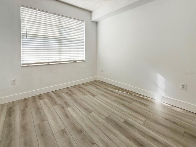 4980 BARALDI CIRCLE 17-208, Sarasota, FL 34235