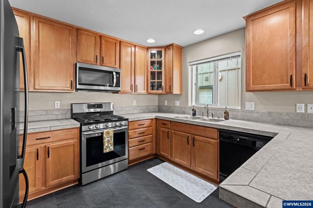 4145 Winners Circle Av SE, Albany, OR 97322