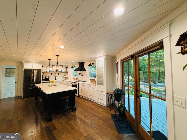 74 Valley Drive, Ellijay, GA 30536