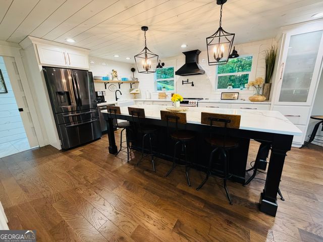 74 Valley Drive, Ellijay, GA 30536