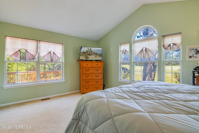 19 Fairway Boulevard, Monroe, NJ 08831