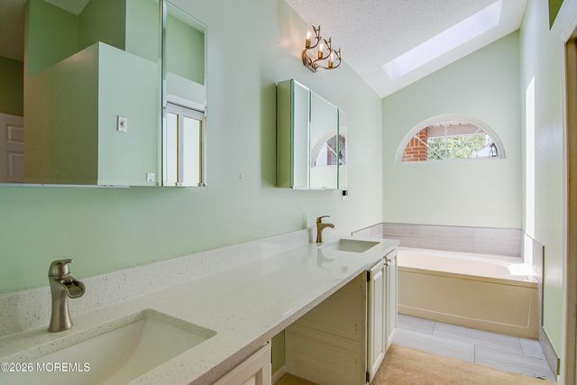 19 Fairway Boulevard, Monroe, NJ 08831