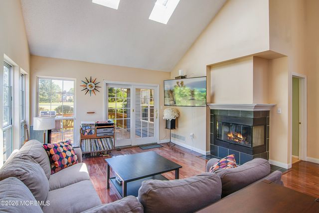 19 Fairway Boulevard, Monroe, NJ 08831