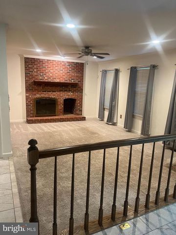 15559 EAGLE TAVERN LN, Centreville, VA 20120