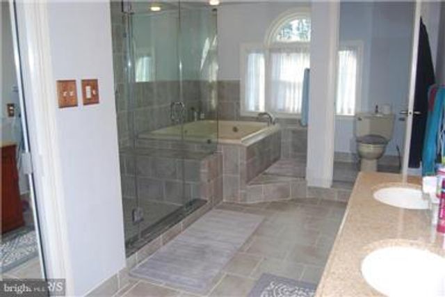 15559 EAGLE TAVERN LN, Centreville, VA 20120