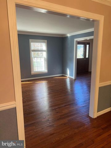 15559 EAGLE TAVERN LN, Centreville, VA 20120