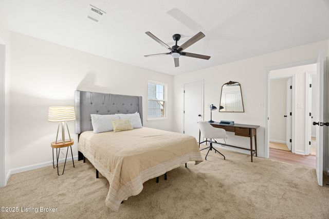 1602 Acosta Ct, La Grange, KY 40031