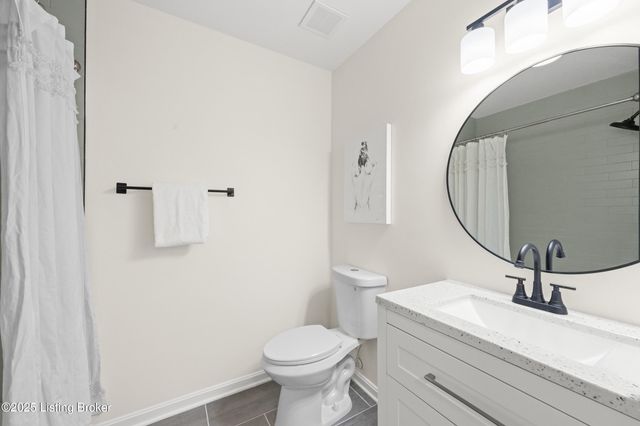 1602 Acosta Ct, La Grange, KY 40031