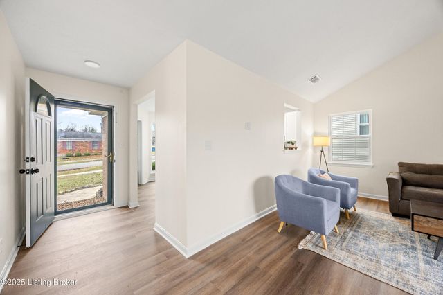 1602 Acosta Ct, La Grange, KY 40031