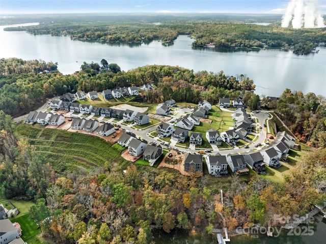 18024 Wilbanks Drive, Charlotte, NC 28278