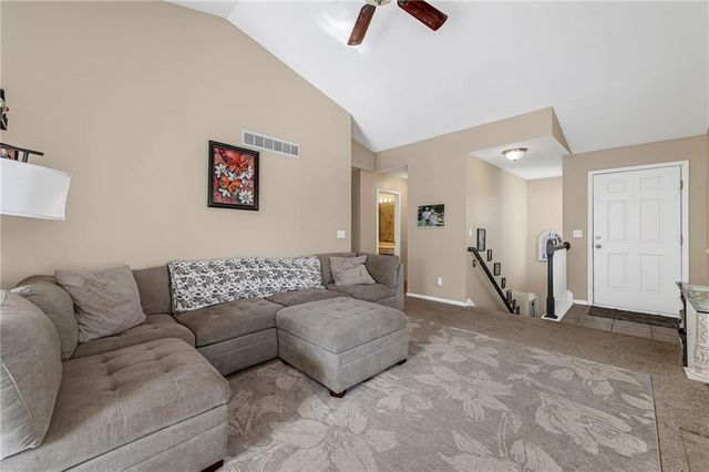 1833 NW 82nd Street, Kansas City, MO 64151