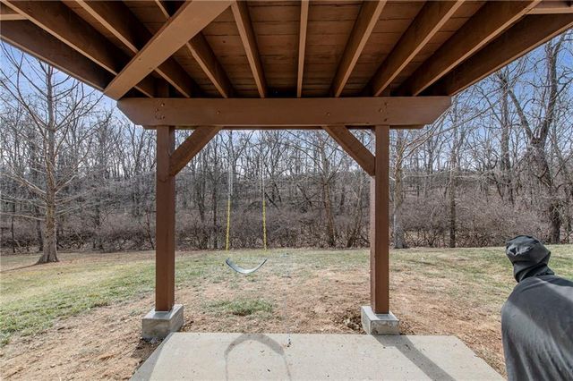 1833 NW 82nd Street, Kansas City, MO 64151