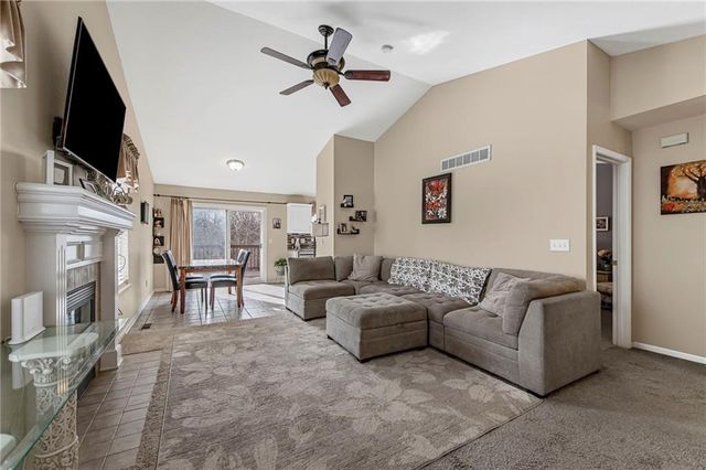 1833 NW 82nd Street, Kansas City, MO 64151