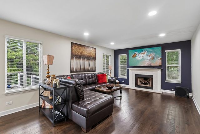 18106 W Hampshire Drive, Gurnee, IL 60031