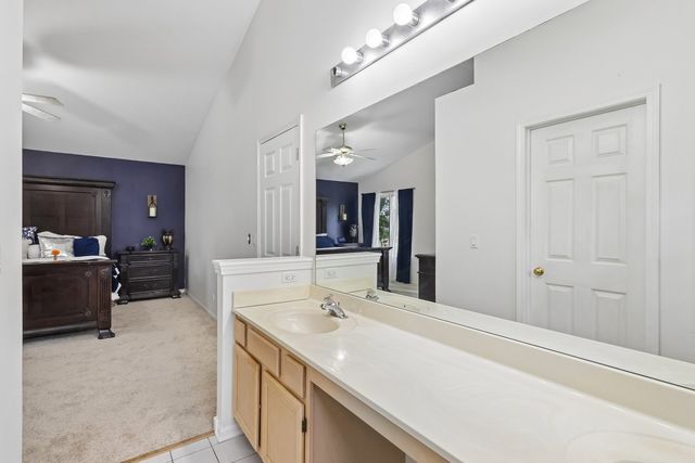 18106 W Hampshire Drive, Gurnee, IL 60031