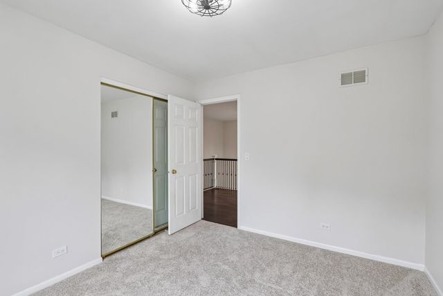 18106 W Hampshire Drive, Gurnee, IL 60031