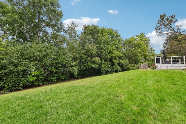 18106 W Hampshire Drive, Gurnee, IL 60031