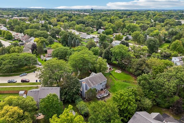 18106 W Hampshire Drive, Gurnee, IL 60031