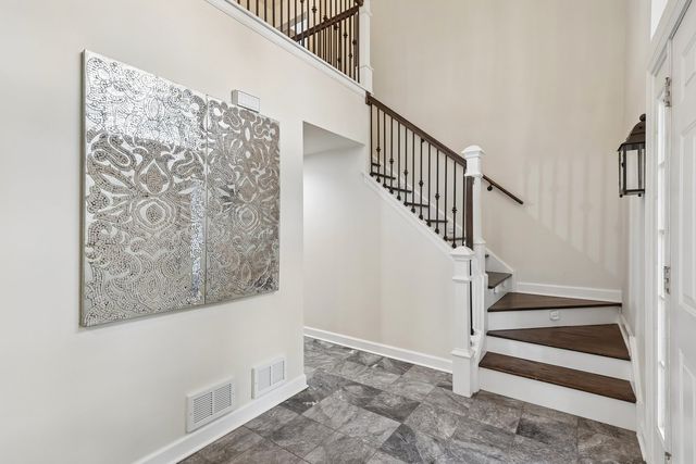 18106 W Hampshire Drive, Gurnee, IL 60031