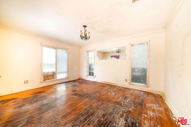 2125 Selby Avenue, Los Angeles, CA 90025