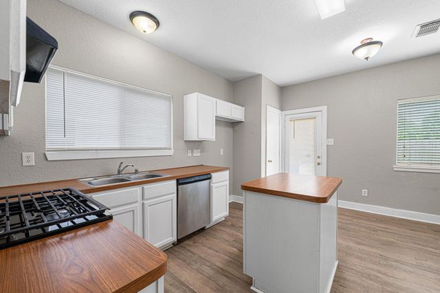 7722 Fallen Leaf, Missouri City, TX 77459