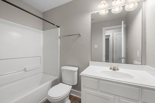7722 Fallen Leaf, Missouri City, TX 77459