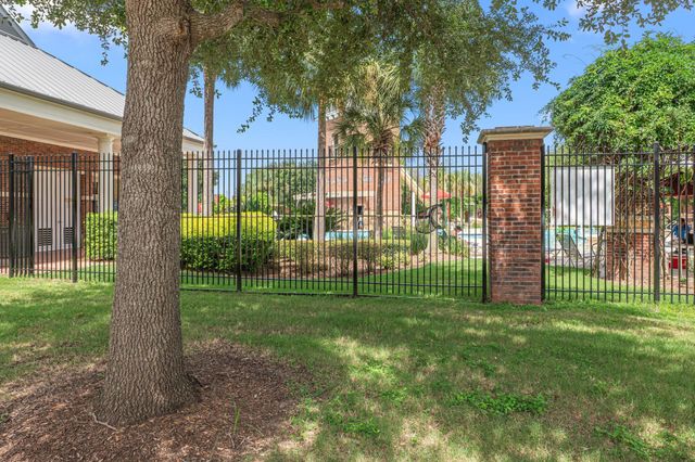 7722 Fallen Leaf, Missouri City, TX 77459