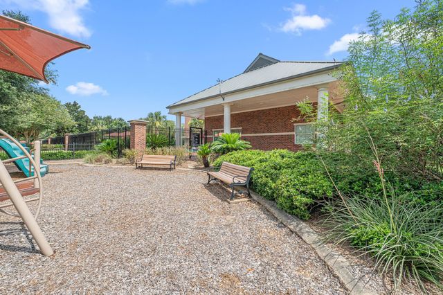 7722 Fallen Leaf, Missouri City, TX 77459