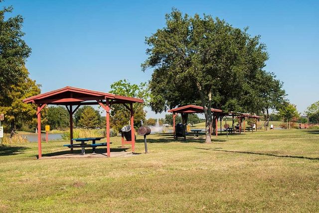 7722 Fallen Leaf, Missouri City, TX 77459