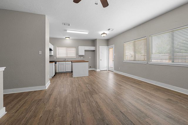7722 Fallen Leaf, Missouri City, TX 77459