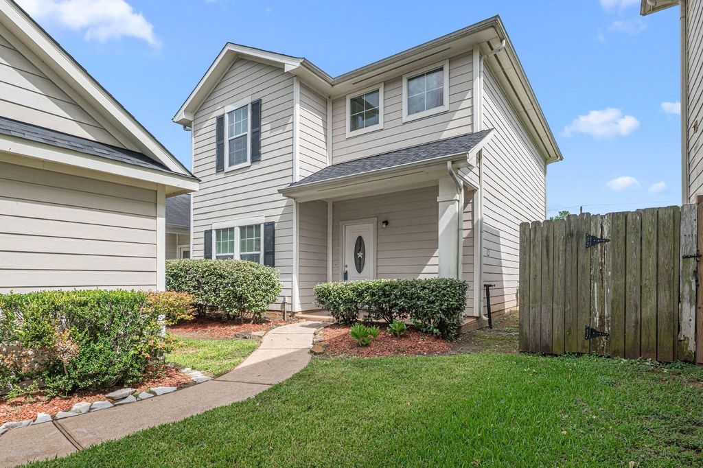 7722 Fallen Leaf, Missouri City, TX 77459