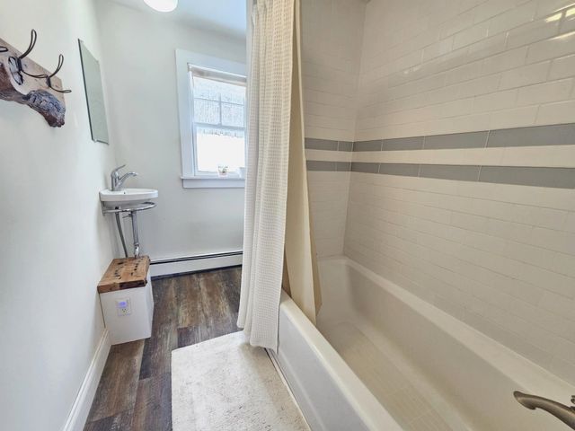 1153 King Hill Road, Readsboro, VT 05350