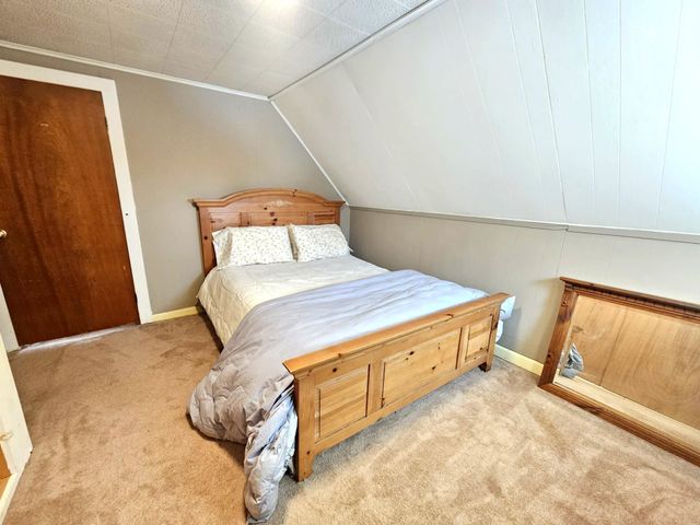 1153 King Hill Road, Readsboro, VT 05350