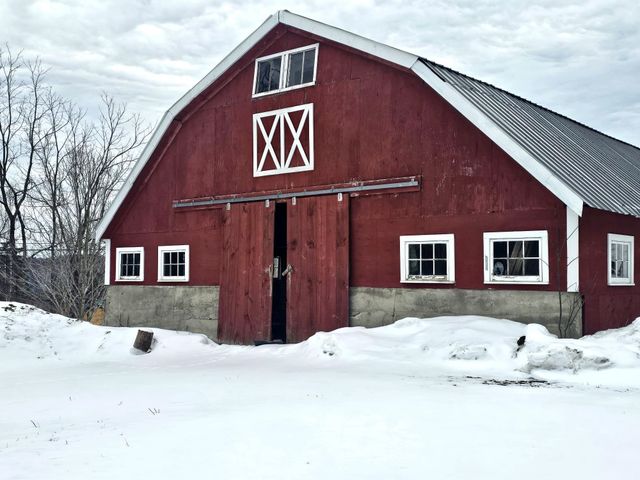 1153 King Hill Road, Readsboro, VT 05350