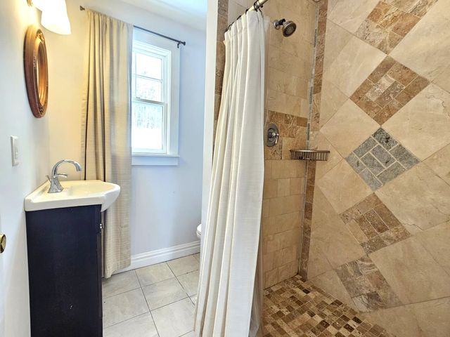 1153 King Hill Road, Readsboro, VT 05350