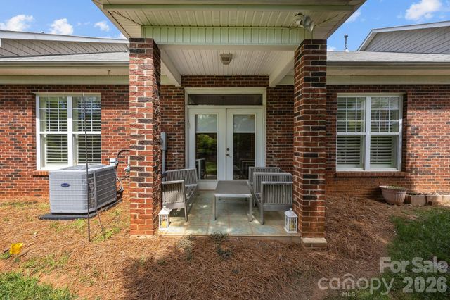 13323 Mint Lake Drive, Matthews, NC 28105