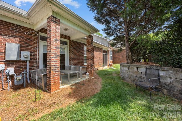 13323 Mint Lake Drive, Matthews, NC 28105