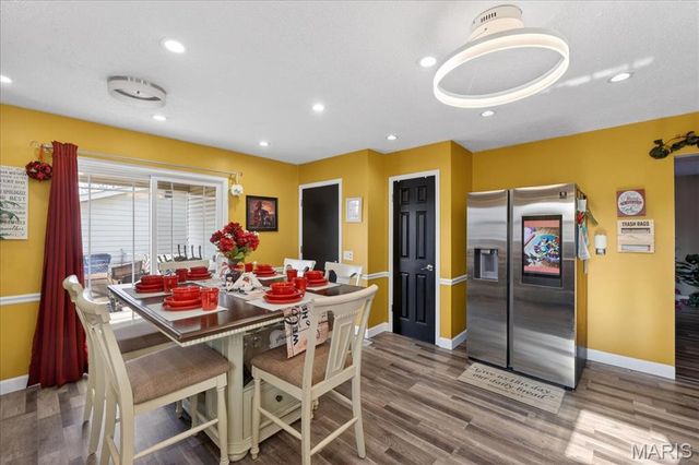 618 Fox Plains Drive, Florissant, MO 63034