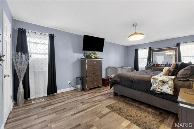 618 Fox Plains Drive, Florissant, MO 63034