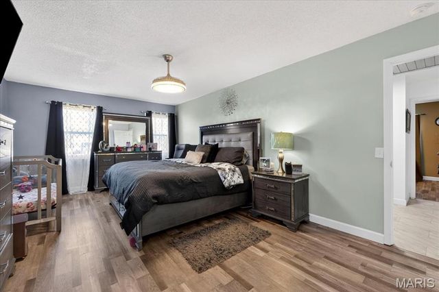 618 Fox Plains Drive, Florissant, MO 63034