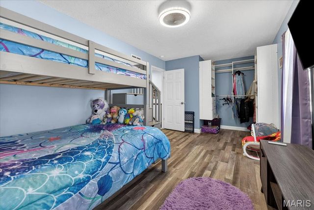 618 Fox Plains Drive, Florissant, MO 63034