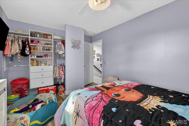 618 Fox Plains Drive, Florissant, MO 63034