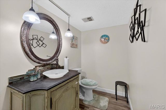 618 Fox Plains Drive, Florissant, MO 63034