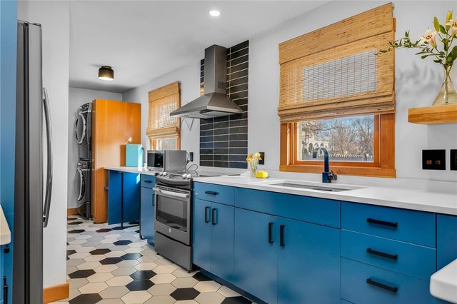 1 Collins Terrace, Middletown, RI 02842