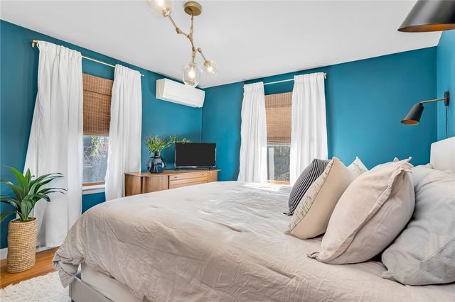 1 Collins Terrace, Middletown, RI 02842