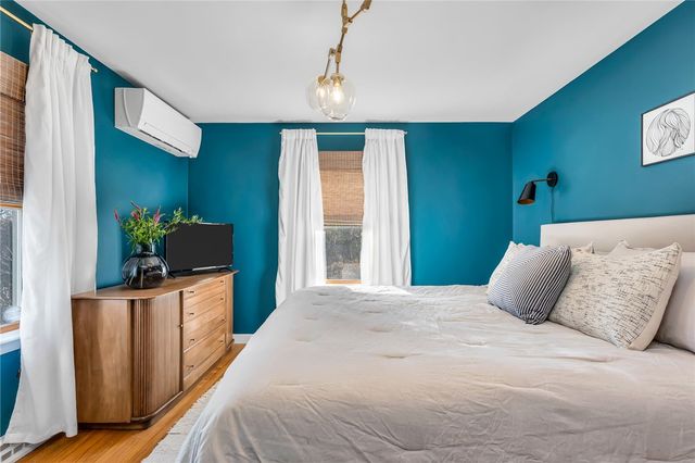 1 Collins Terrace, Middletown, RI 02842