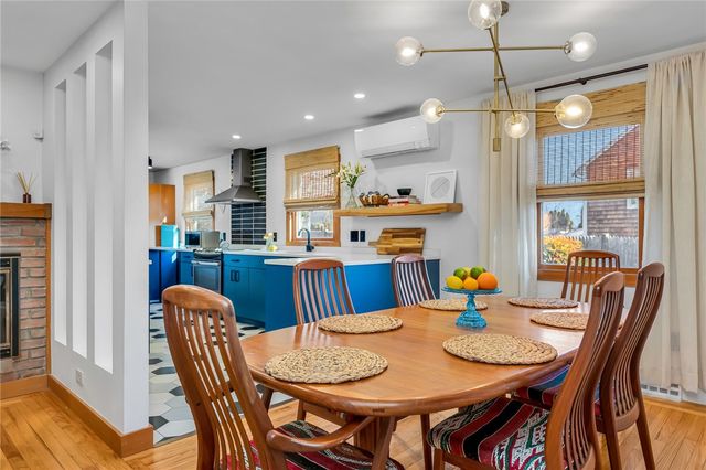 1 Collins Terrace, Middletown, RI 02842