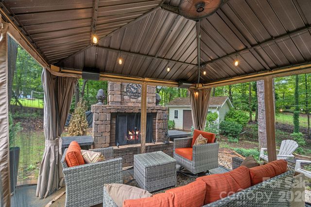 172 Tawny Bark Drive, Mooresville, NC 28117