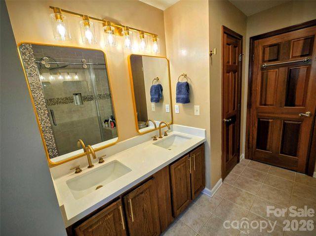 172 Tawny Bark Drive, Mooresville, NC 28117